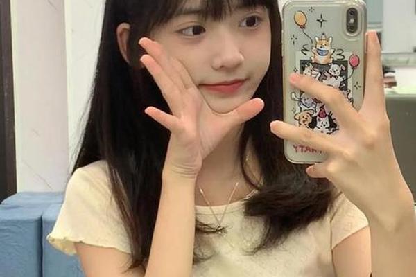 小个子女性发型(1米5小个子发型图片)