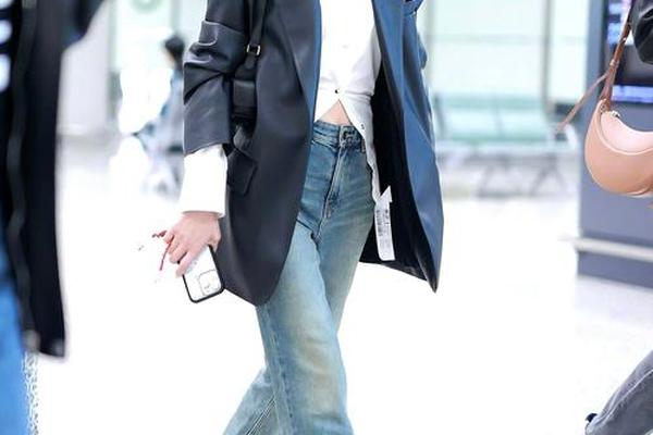 明星走机场穿搭视频素材 女明星职业装穿搭