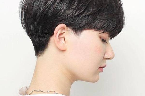 圆脸女发型—40岁一50岁女人短发发型