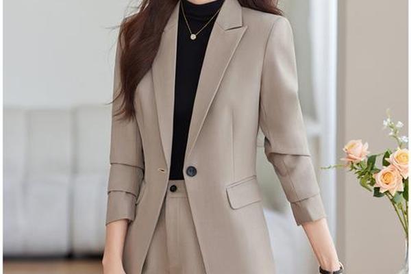 女生面试着装、面试穿什么衣服