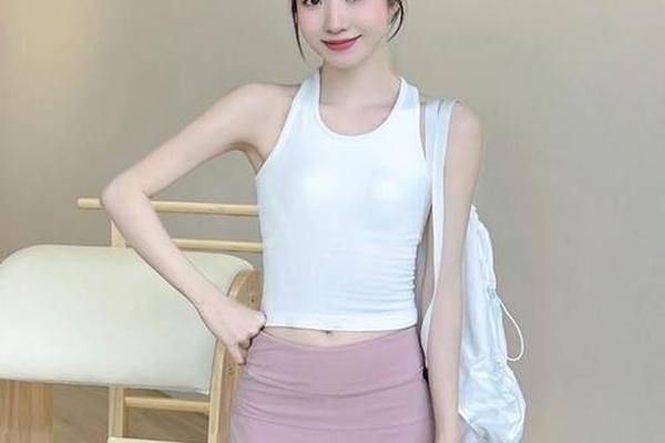夏天第一次约会穿着(夏天第一次约会穿什么衣服好)