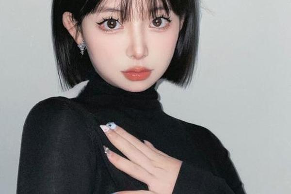 圆脸小女生短发、小圆脸剪什么短发好看