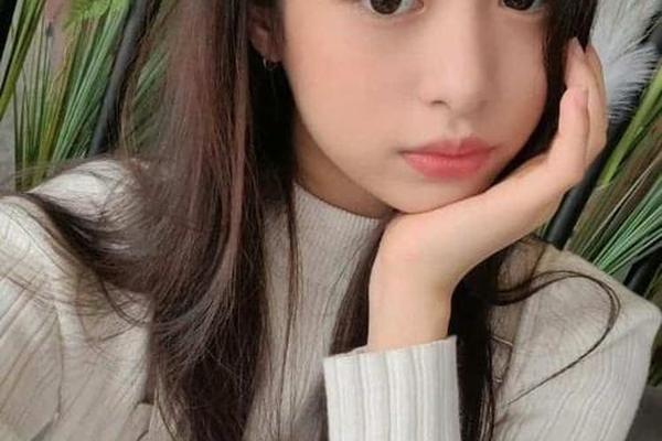 圆脸女神照片真实-圆脸女生生活照头像