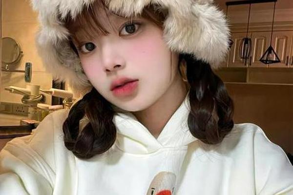 圆脸小姐姐头像真人可爱,小姐姐图片的头像 女生 霸气