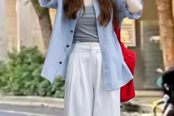 衬衫配什么裤子好看、衬衫可以搭配什么裤子