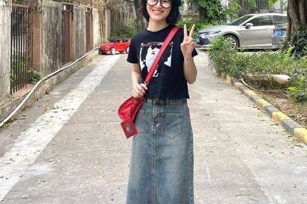 上身长下身短穿什么裙子 矮个子穿长裙还是短裙更好看