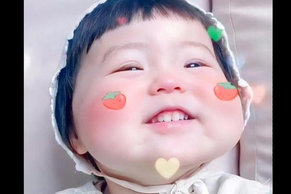 圆脸妹子表情包图片可爱、萌妹子表情包
