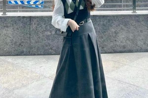 春季约会穿搭图片大全女—大学生穿搭女春季