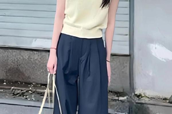 百度穿衣搭配图片女生,女孩子穿搭图片