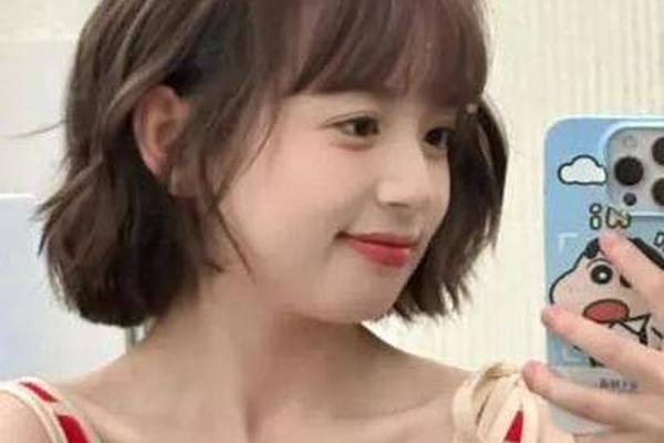 圆脸小女生适合的发型—10—15岁女学生发型
