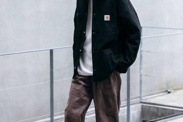 男生腿短穿什么衣服好看,腿短的男生上衣穿长还是短