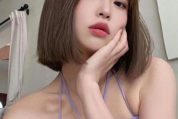 圆脸妹子的短发造型图片;2019减龄发型短发圆脸