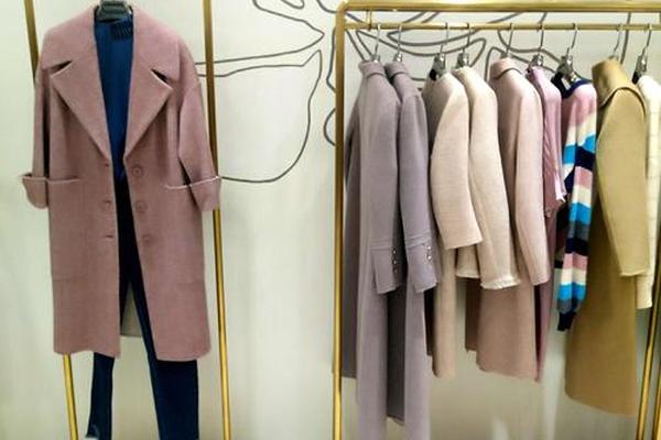 女装陈列设计理念—服装陈列主题怎么写