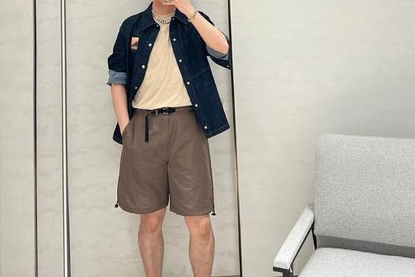 约会穿什么衣服合适男生;约会穿什么颜色的衣服