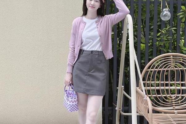 女生约会穿搭描写片段 女生初次约会穿搭攻略