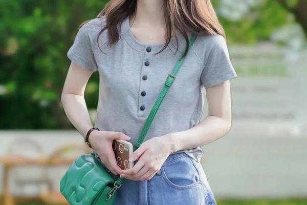 小个子明星穿搭夏季女,最新小个子明星穿搭图片