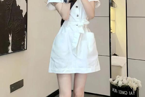 小个子穿啥衣服好看-小个子适合穿什么裙子显高