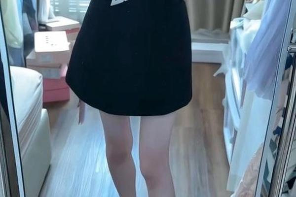 约会穿啥女生—约会穿什么衣服好 女生