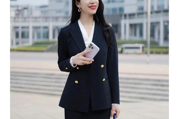 公务员面试服装要求女性-女性面试最佳着装