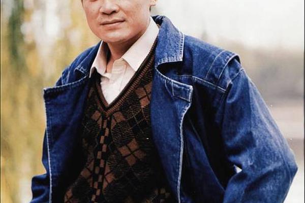 80年代最火发型图片;八十年代发型图片