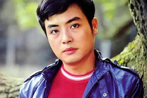 八十年代流行的头型男(80年代男发型图片)