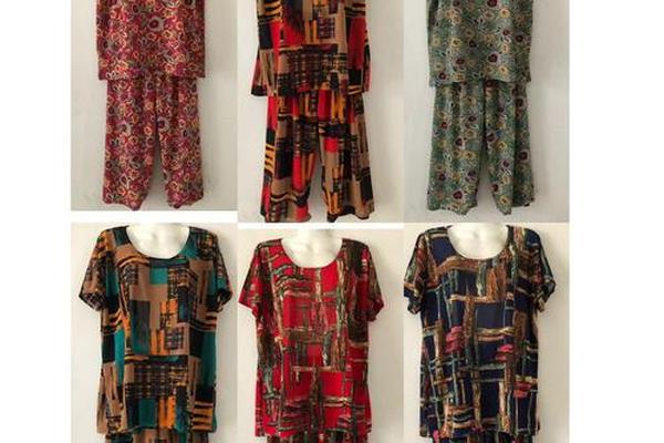 中老年女装衣服摆地摊、中老年地摊衣服批发