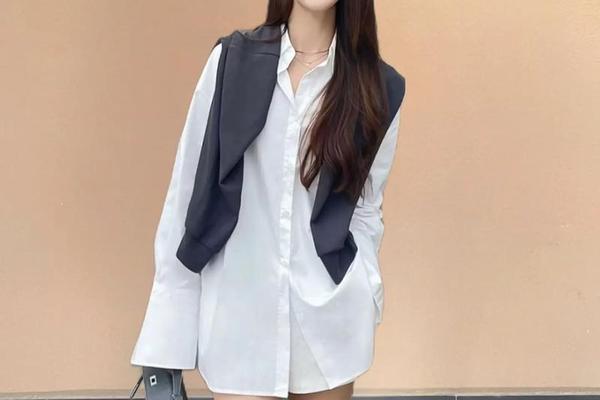 衬衫怎么穿搭女_女生衬衫10种穿法图片
