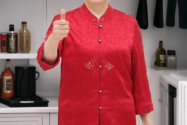 中老年妇女衣服搭配_中年女装搭配图片大全