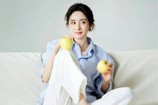 明星春日穿搭图片女-最会穿搭的女明星