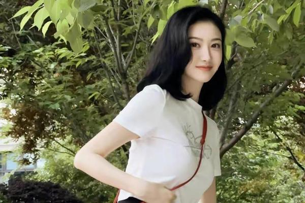 女明星日常穿衣 女明星衣服搭配图片