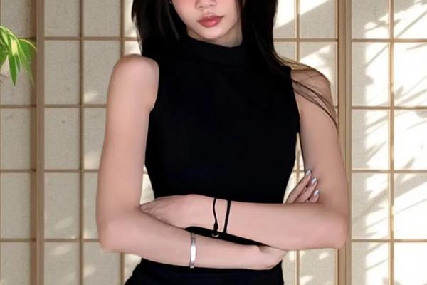 圆脸御姐范儿发型怎么扎视频;御姐范儿是啥意思