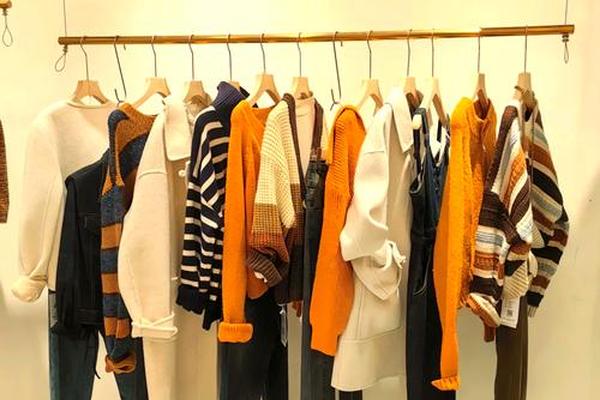 女装店陈列技巧口诀大全-搭配衣服的技巧的口诀