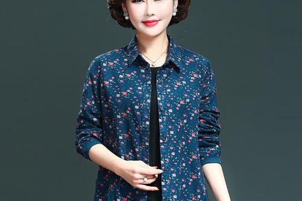 中老年女式服装上衣品牌、老年人服装品牌前十名女士