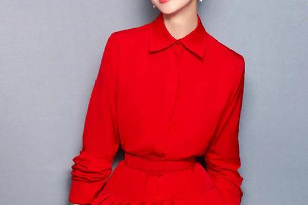 明星穿搭初春图片女_女明星秋装衣服搭配图片