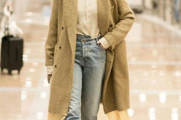 明星冬季衣服搭配图片;今年冬季穿衣搭配图片