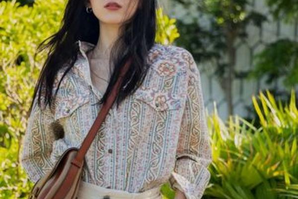 明星夏季日常穿搭图片;夏天穿搭女图片欣赏