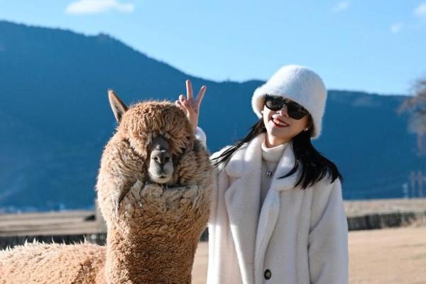 3月去云南穿衣搭配图片 3月云南旅游穿衣搭配图片大全