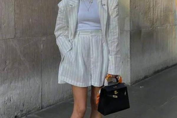 上身长下身短适合穿什么衣服;上半身长下半身短图片