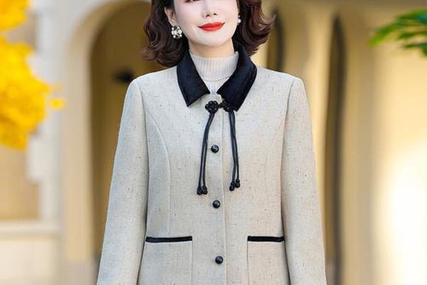 中老年女士穿什么品牌(中年女装十大名牌排行榜)