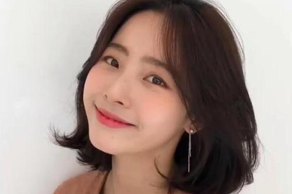 圆脸怎么穿衣搭配(40岁圆脸妇女最佳发型)