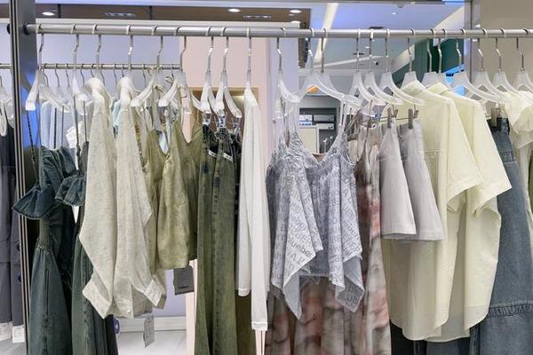 女装陈列的 八大原则(服装陈列四大原则)