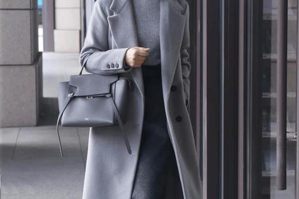50岁左右穿什么衣服好看女;50岁女人穿什么衣服洋气显年轻