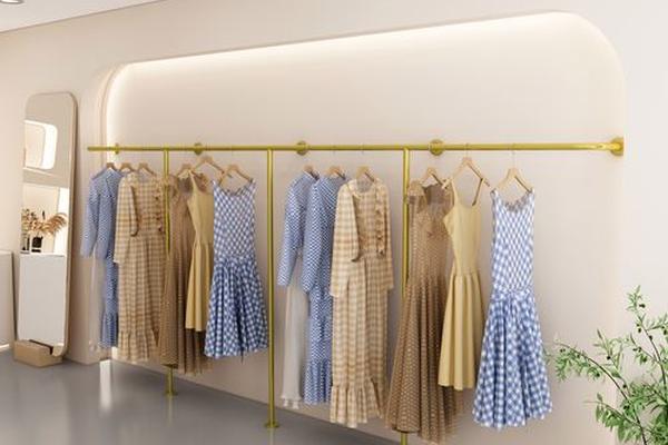 女装陈列图片大型卖场;服装店陈列图片欣赏