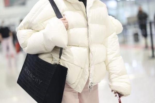 女明星冬天机场照;哪里可以看女星机场照