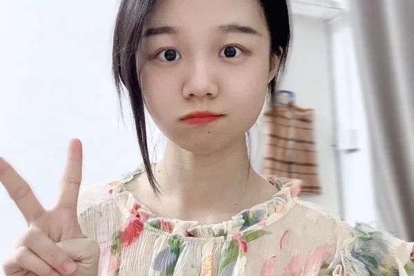 圆脸的女生照片真实—普通女生女生圆脸图片