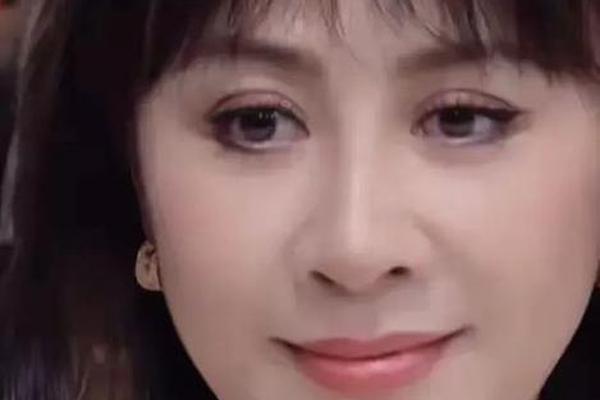 80年代的明星发型女、八十年代流行发型女