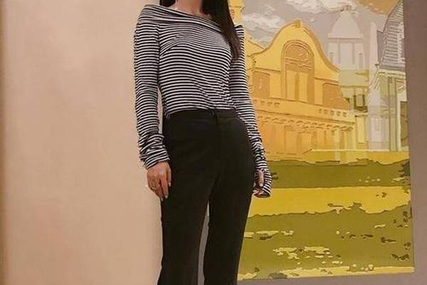穿衣上宽下宽好看吗—上身窄下身宽如何搭配衣服好看