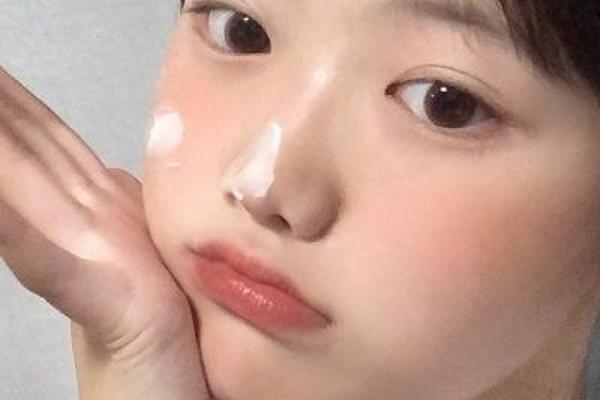 圆脸女孩头像真人(单眼皮圆脸女生照片)