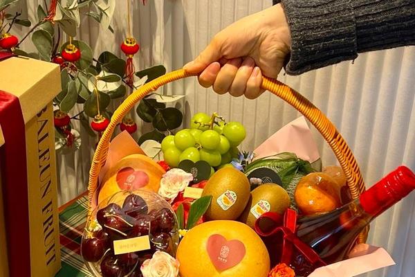 果篮水果搭配技巧图片欣赏视频—高档果篮水果搭配技巧