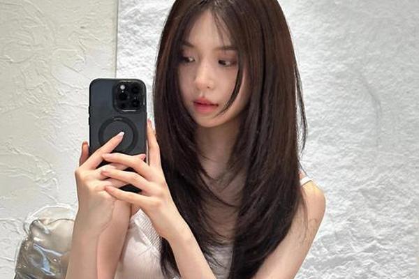 圆脸适合御姐风吗女生-方圆脸容易出美女吗